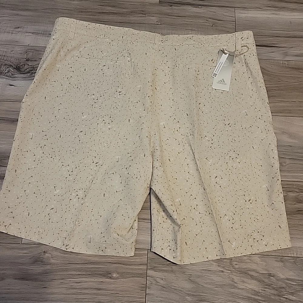 NWT Adidas Ultimate Golf‎ Shorts Mens 40 Biege Brown Chino Allover All Print